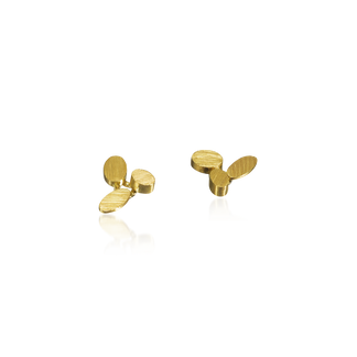 Par de brincos stud BE #S