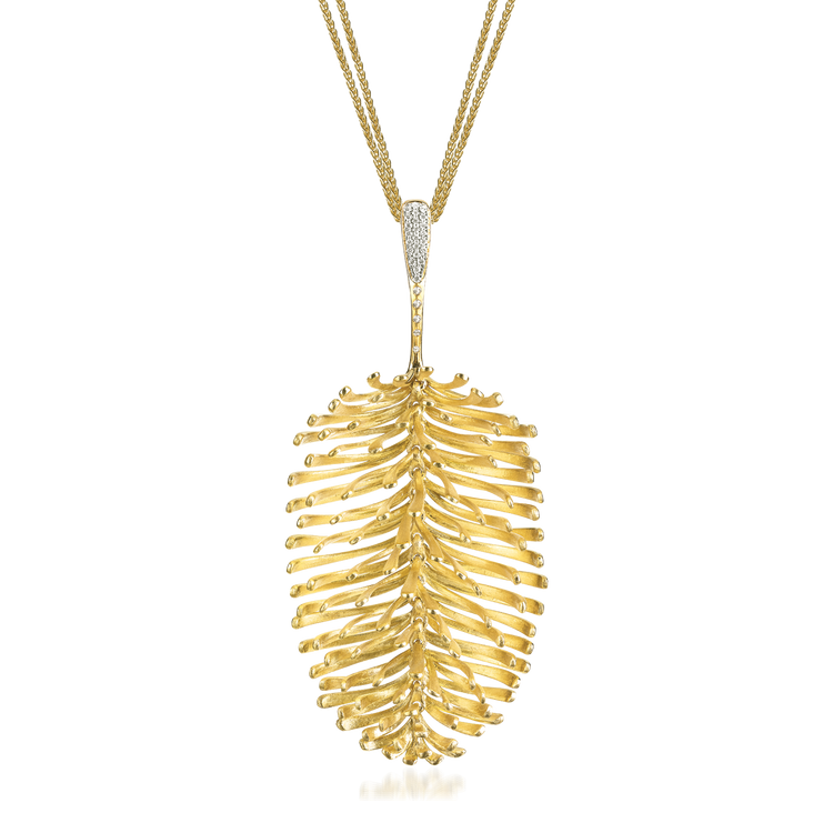 Skin Aurea pendant with chain